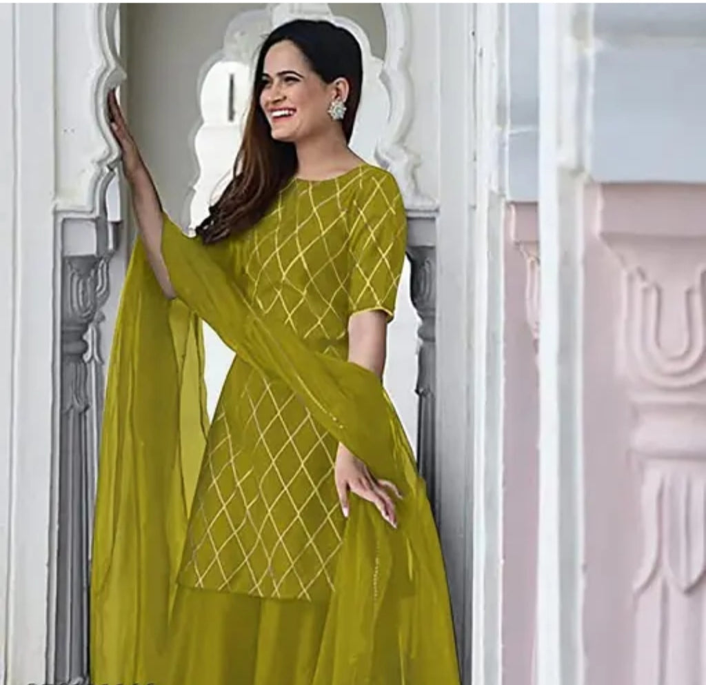 WOMEN'S NEW DESIGN ATTRACTIVE LOOK COTTON KURTI SHARARA SE...