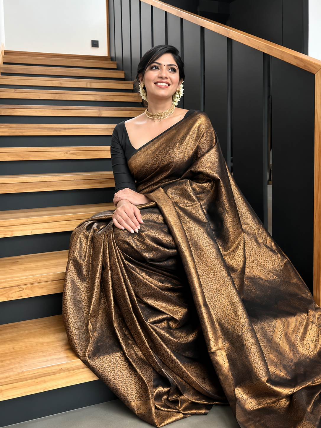 Banarasi Jacquard Silk Saree With Blouse
